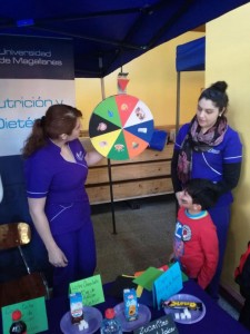 Alumnos de Nutrición y Dietética realizan actividades de Promoción durante el mes de Agosto 2017 (1)