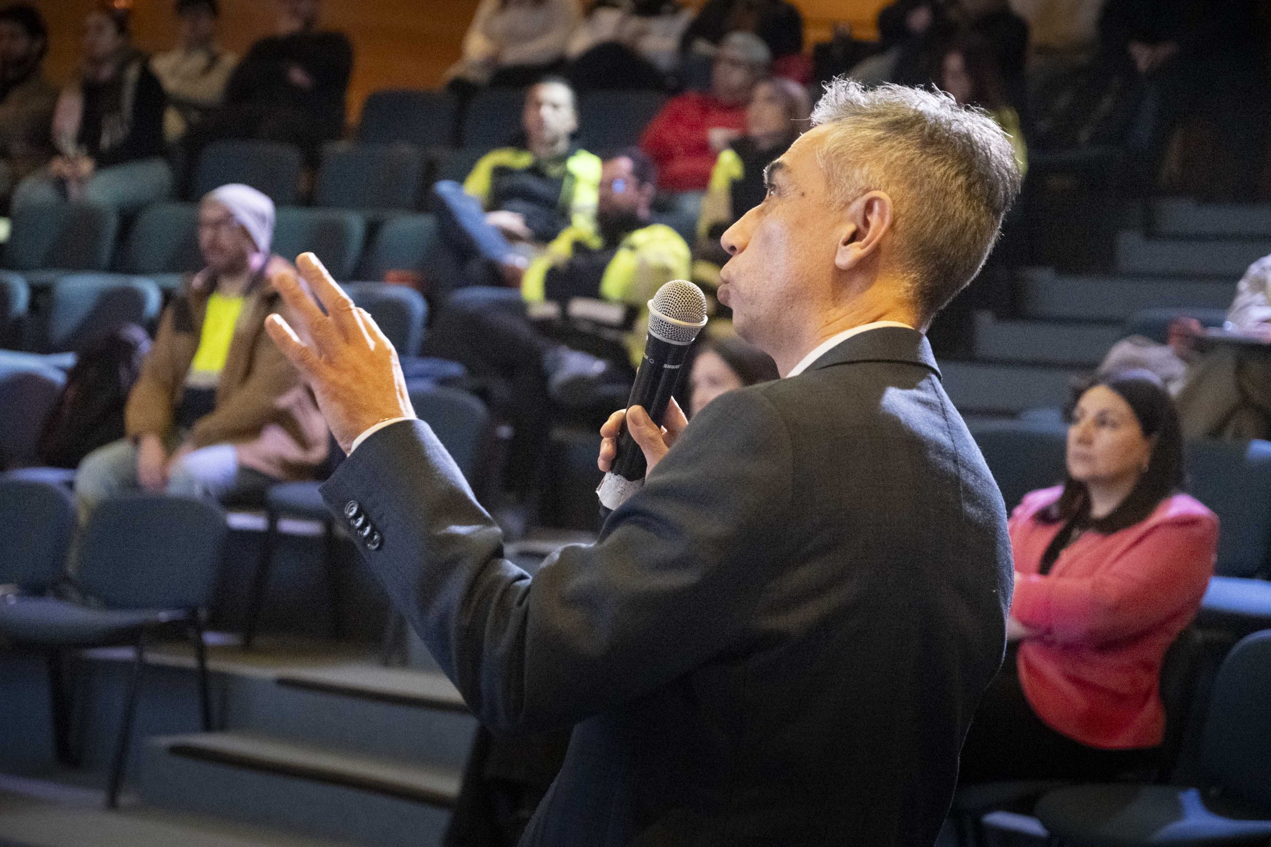 UMAG participa en Seminario Antártico sobre Evacuación de Pacientes Críticos