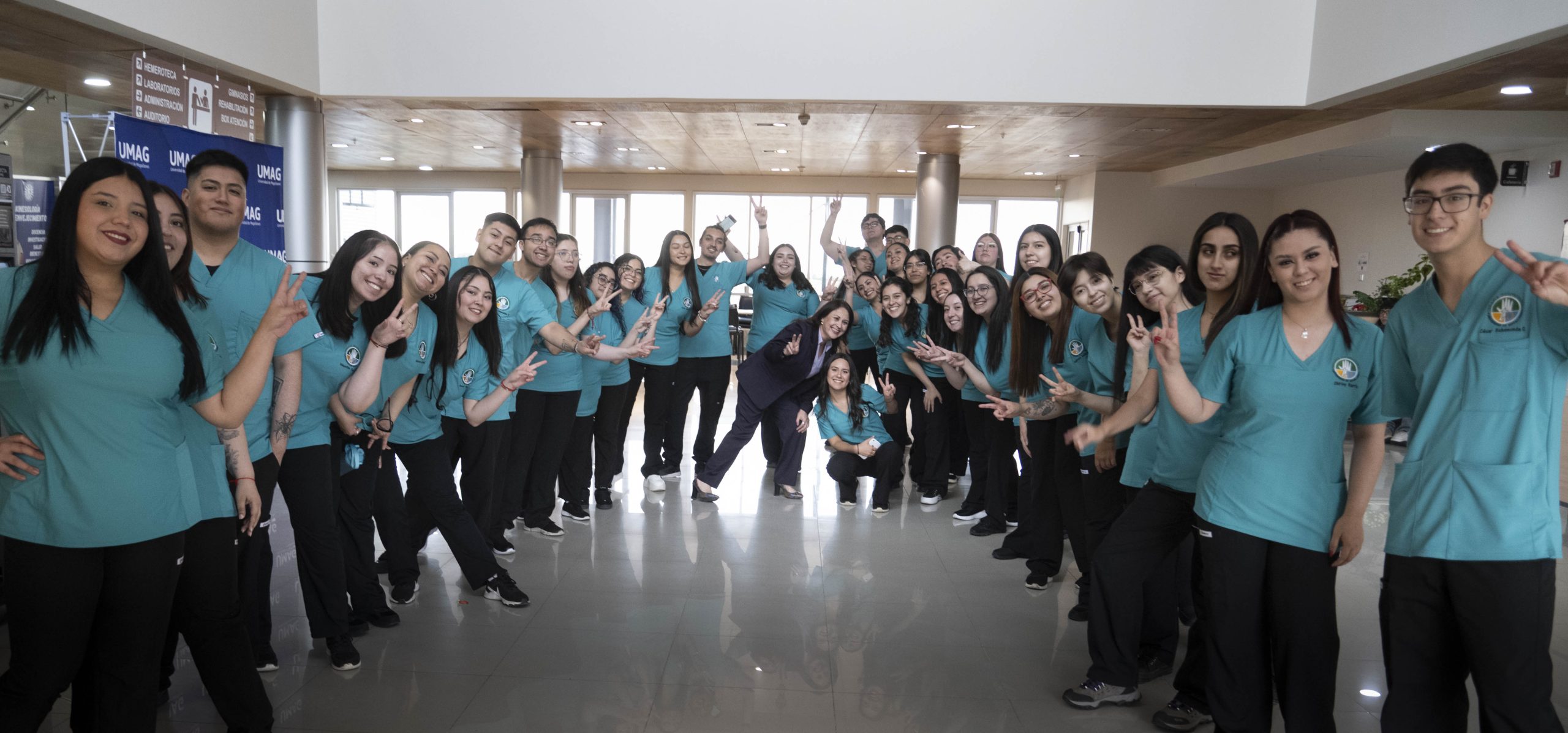 Terapia Ocupacional y ceremonia de Investidura: Una treintena de estudiantes recibieron sus credenciales