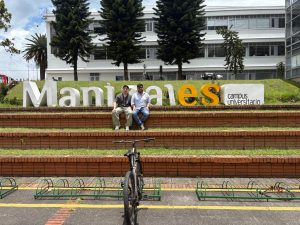 Académico y estudiante fortalecen colaboración con Universidad Nacional de Colombia en investigación de suelos