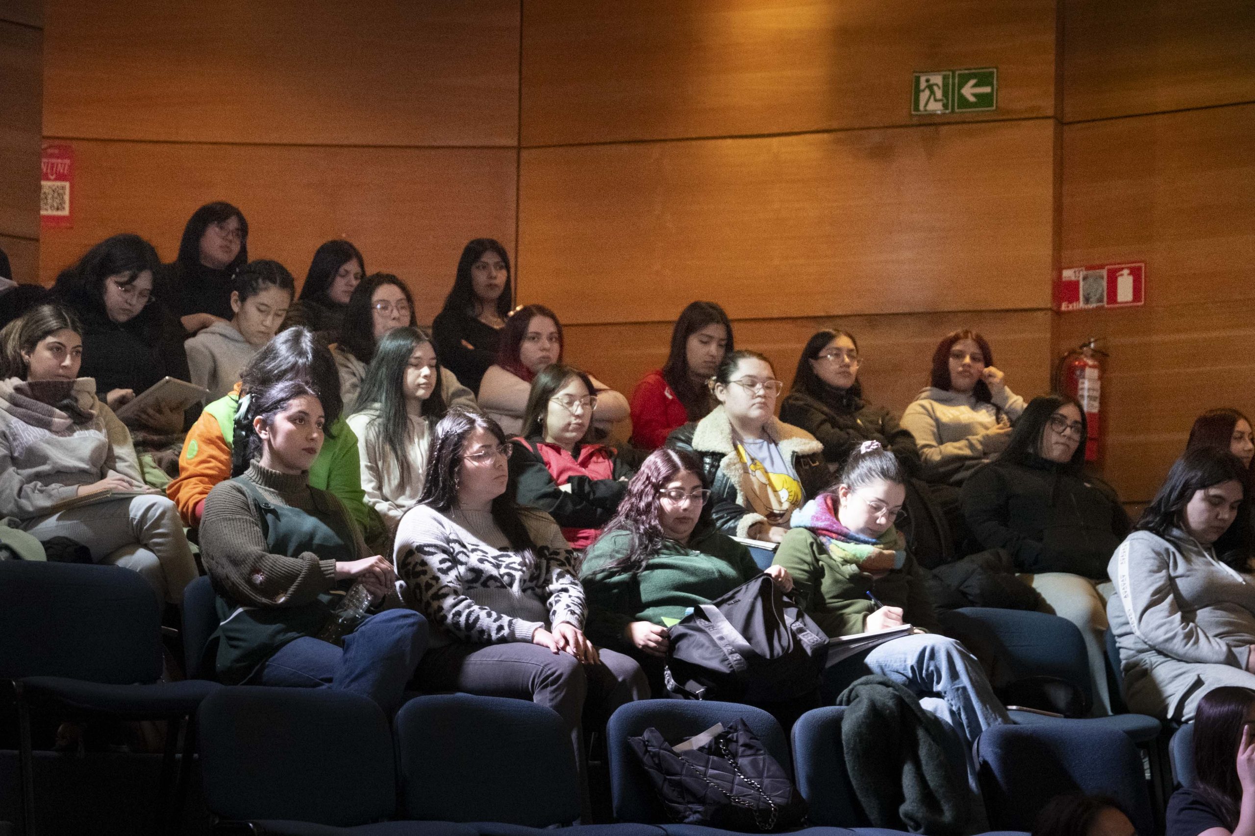 Seminario sobre Necesidades Educativas Especiales fortaleció formación inicial docente