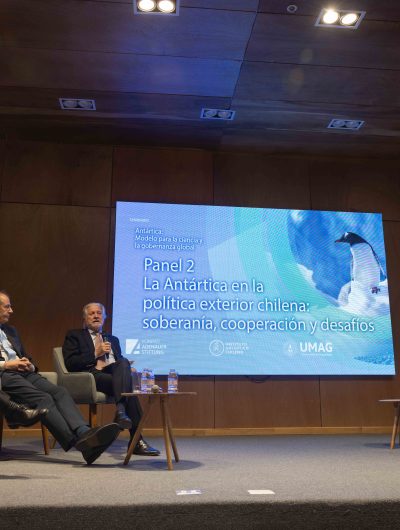 Seminario abordó el desafío de fortalecer aún más el diálogo entre la ciencia y la política antártica