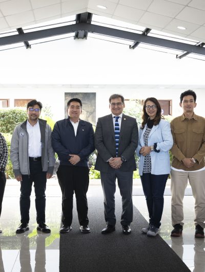 Investigadores de Indonesia miran a la UMAG para futuras colaboraciones en torno al cambio climático