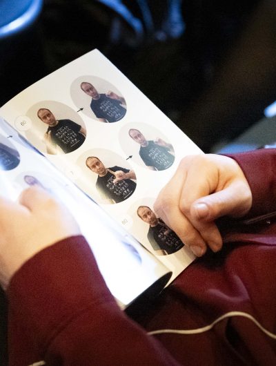 Un puente hacia la inclusión: Presentan libro que visibiliza la lengua de señas desde Magallanes