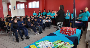 Fonoaudiología lleva la ludoterapia a las aulas de la Escuela Arturo Prat