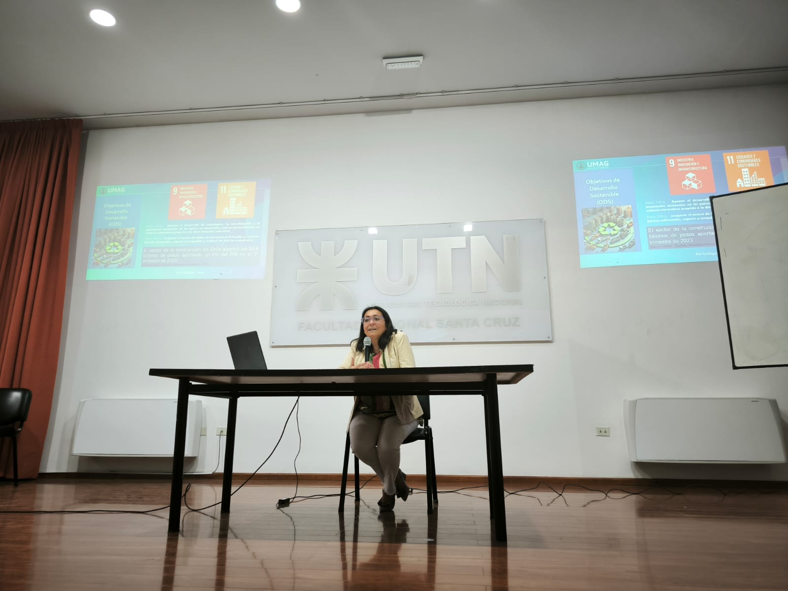 Académica representó a la UMAG en relevantes hitos nacionales e internacionales vinculados a innovación en construcción