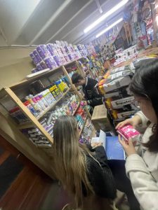 Estudiantes de Trabajo Social participaron en inédito levantamiento de datos sobre gestión menstrual junto al SERNAC