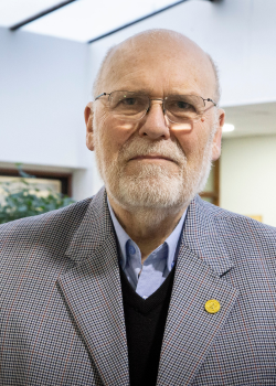 Sr. Marco Barticevic Sapunar