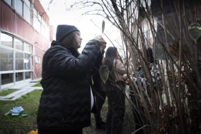 Perfomance, arte sonoro e instalación: estudiantes exploran nuevos medios artísticos en finalización de asignatura