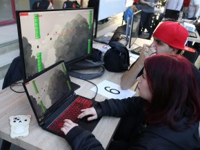 Videojuegos arcade se tomaron la Facultad de Ingeniería UMAG