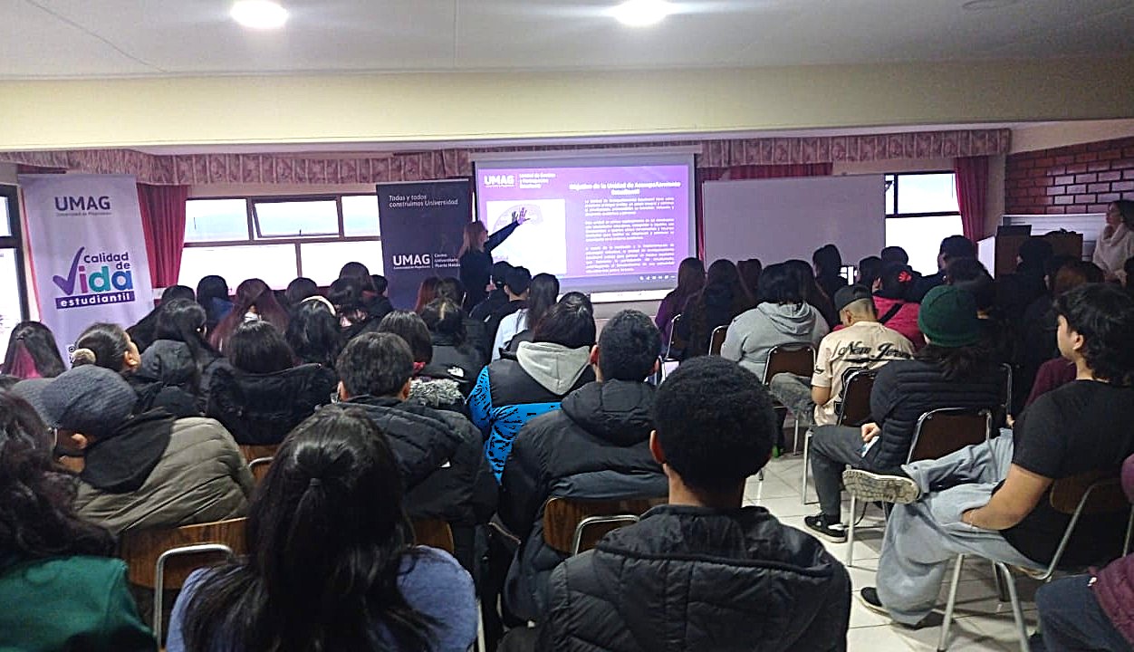 Jornada de información y servicios para estudiantes en el Campus UMAG Puerto Natales