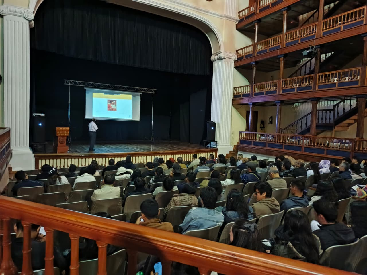 Académico UMAG participó en encuentro internacional sobre historia y filosofía de la matemática en Colombia