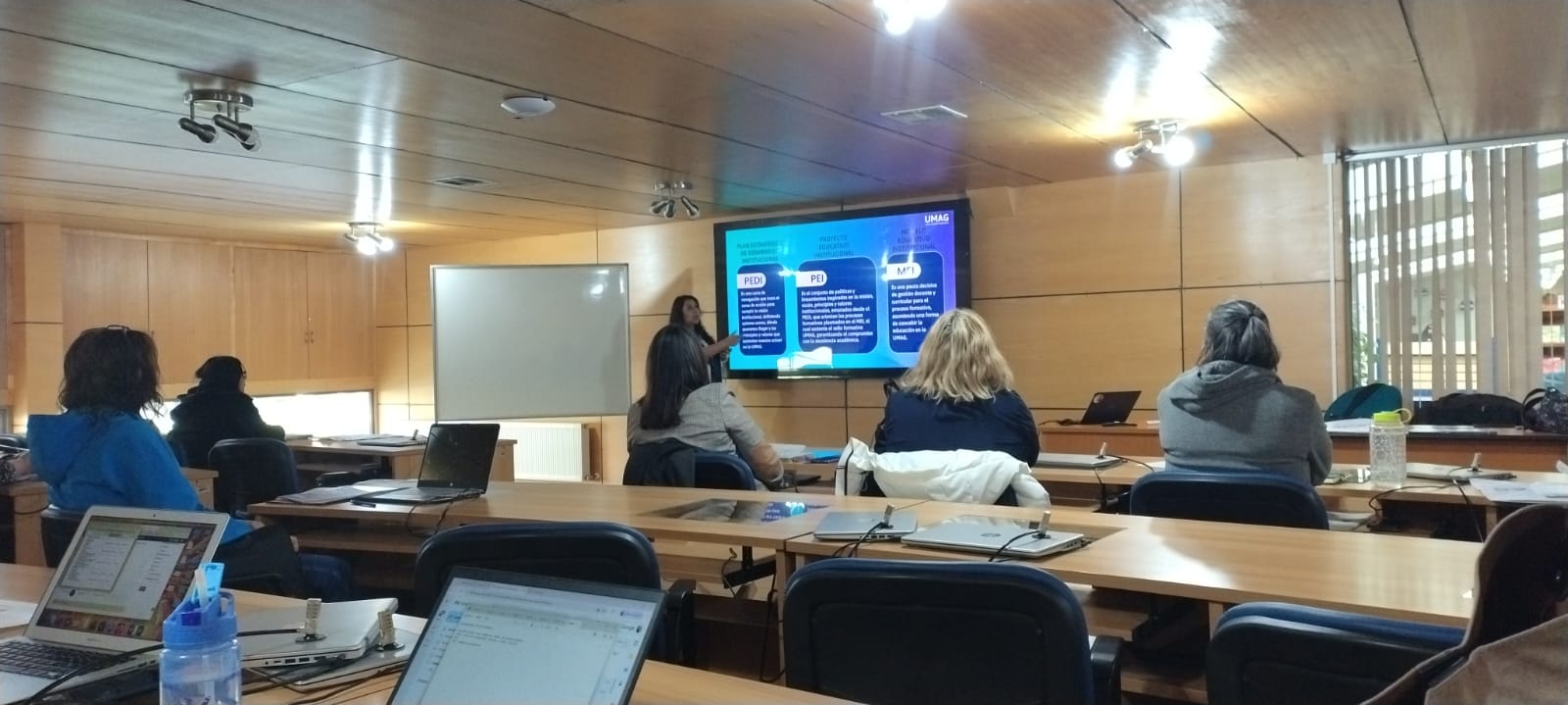 Docencia capacita a académicos y académicas que impartirán asignaturas institucionales