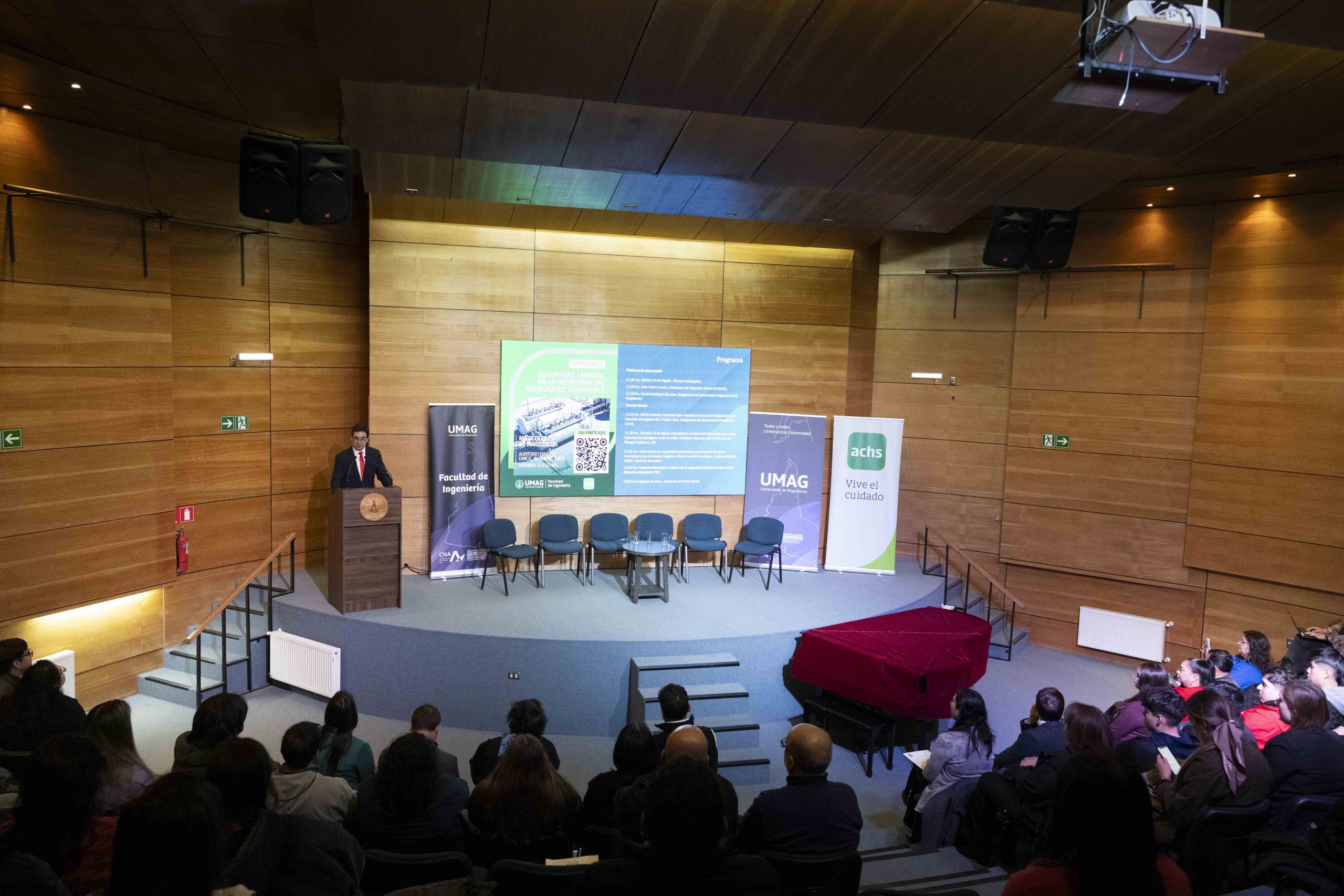 UMAG y ACHS presentan guía ténica que fortalece la seguridad laboral en la industria del hidrógeno renovable