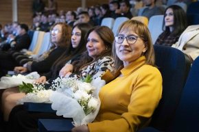 Municipalidad de Punta Arenas reconoce a la académica Magnolia Chaparro en el Día Internacional de la Mujer