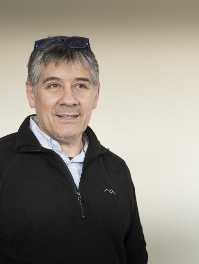 Académico releva impacto del horario único y proyecta desafíos energéticos para Magallanes