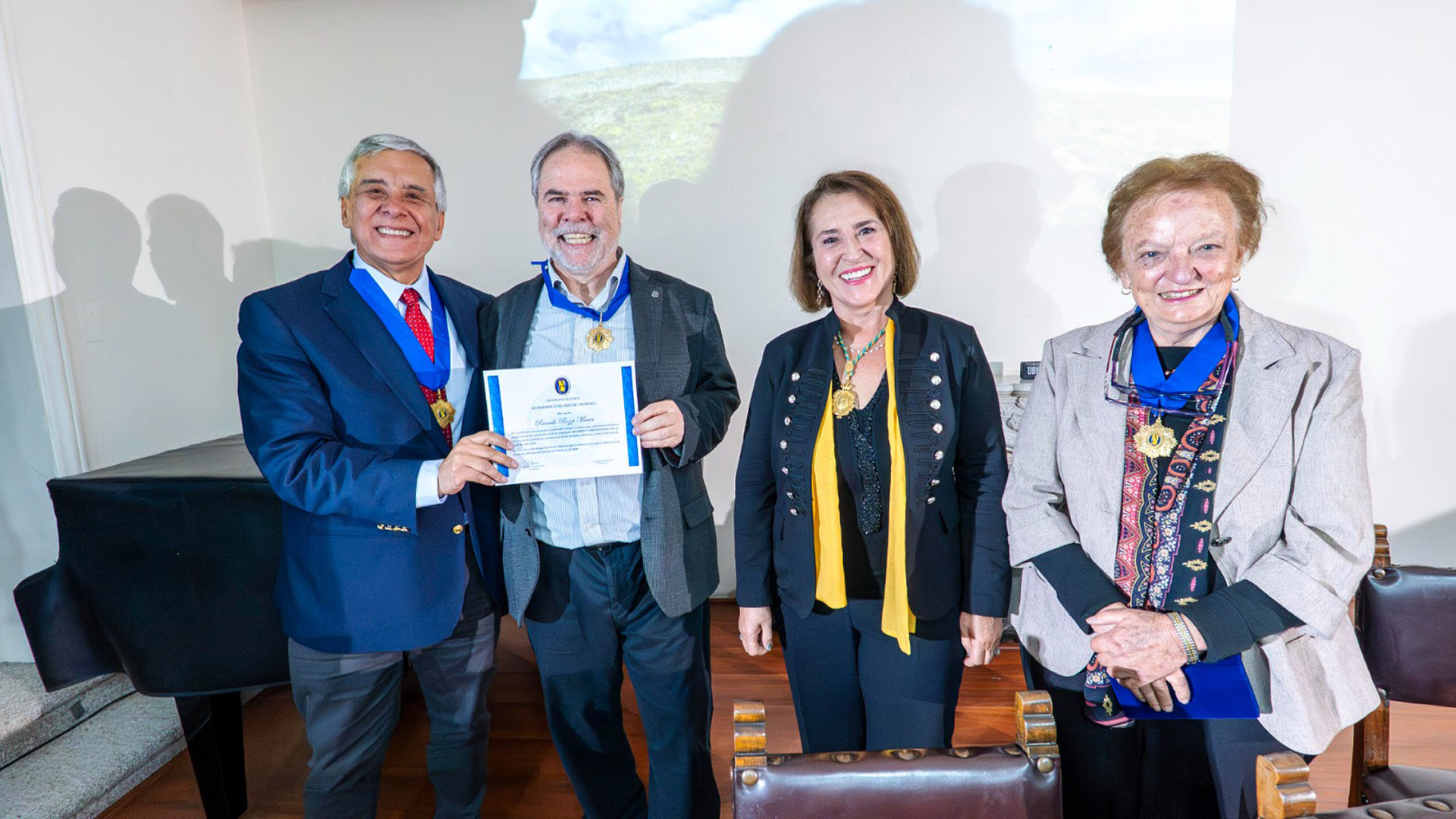 Ricardo Rozzi fue incorporado a la Academia de Ciencias por su profundo aporte a la investigación subantártica