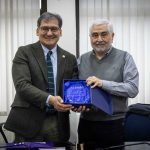 UMAG reconoce destacada labor y trayectoria de Ricardo Méndez en su rol de contralor universitario