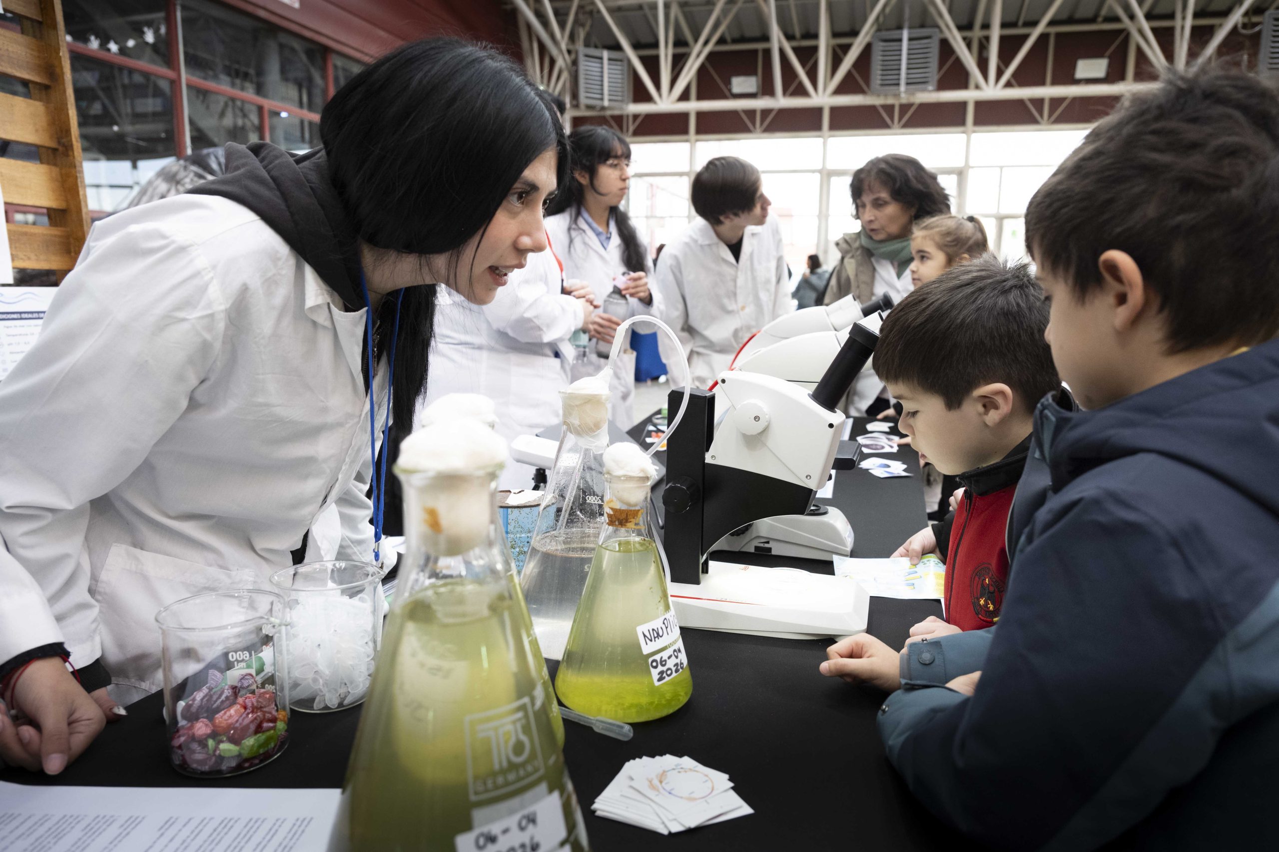 La ciencia y el océano se citan en la UMAG: Exitosa VIII versión de EXPOMAR da inicio al Mes del Mar