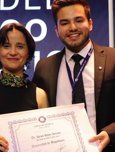 Médico titulado de la UMAG recibió reconocimiento nacional del Colmed