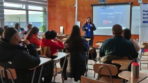 Estudiantes de Trabajo Social fortalecen su formación con charla sobre licencias médicas y seguridad laboral