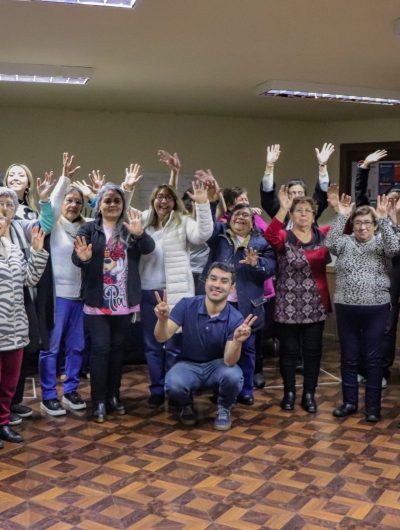 En Puerto Natales realizan talleres para fortalecer redes de apoyo a personas cuidadoras