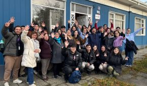 Estudiantes de Ing. Comercial iniciaron asesorías a emprendedoras en primer encuentro colaborativo