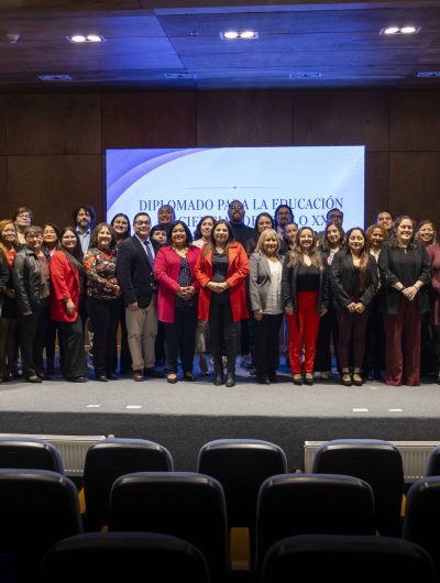 Universidad de Magallanes certifica a 44 docentes de la región en Liderazgo para la Educación en Ciencias