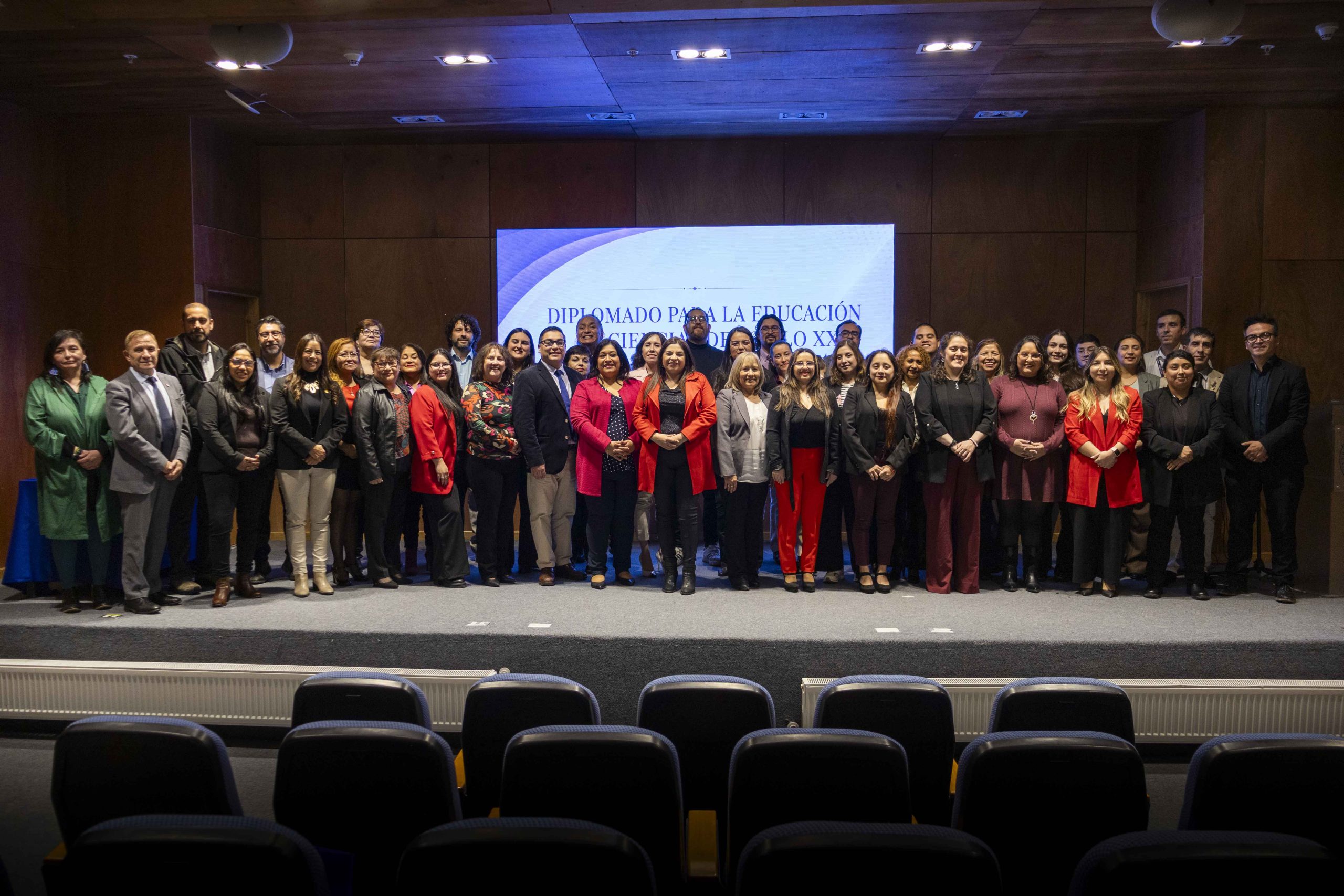 Universidad de Magallanes certifica a 44 docentes de la región en Liderazgo para la Educación en Ciencias