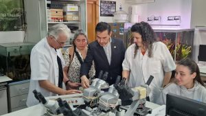 Académicos de Biología Marina compartieron investigaciones australes en universidad de Rumania