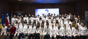 UMAG realizó primera ceremonia de investidura de estudiantes de Medicina
