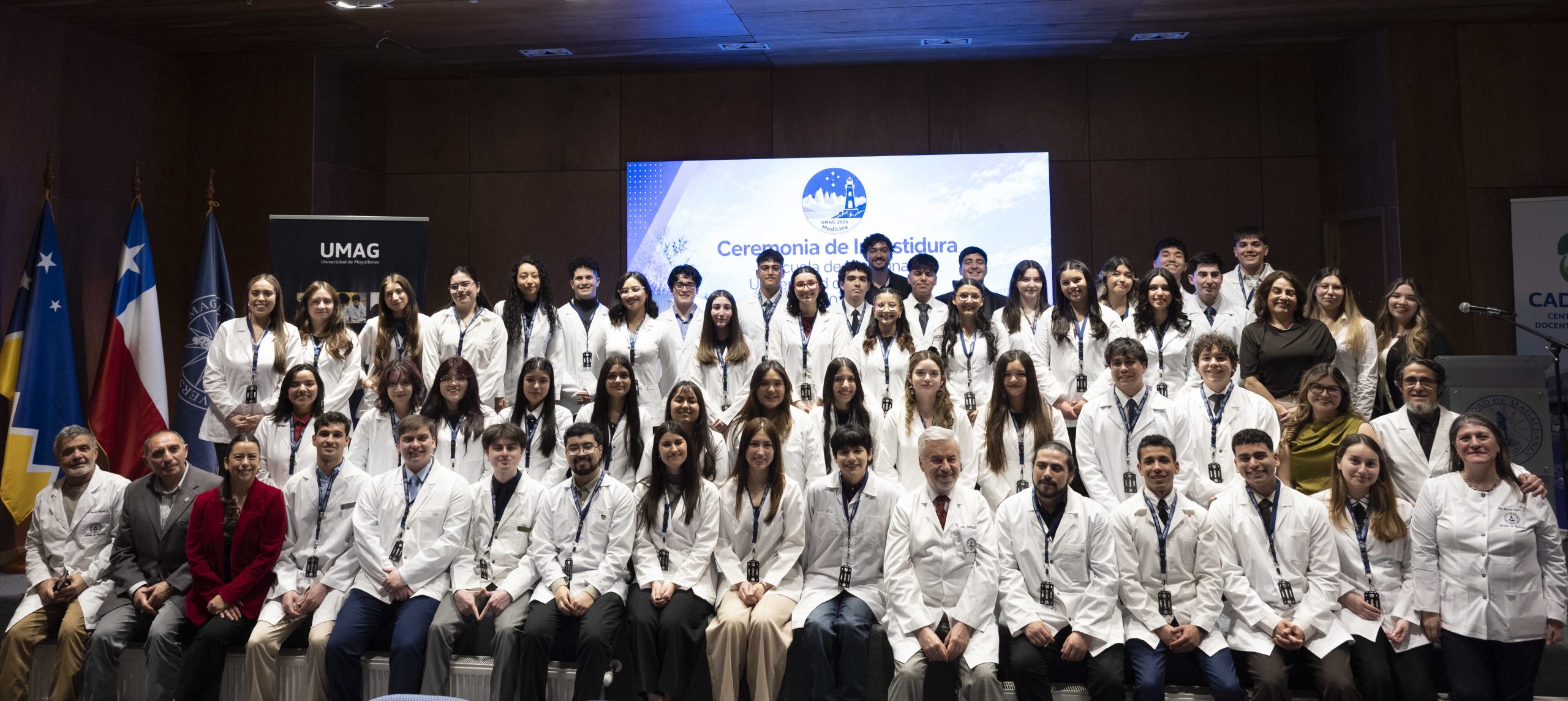 UMAG realizó primera ceremonia de investidura de estudiantes de Medicina