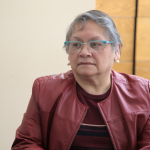 Comité de Ética reconoce trayectoria y aporte de Mercedes Acuña tras ocho años de participación