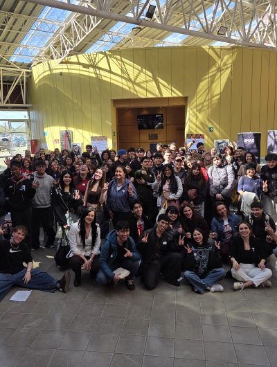 Estudiantes viven el ejercicio de la interdisciplina en masivo taller sobre derechos de personas mayores